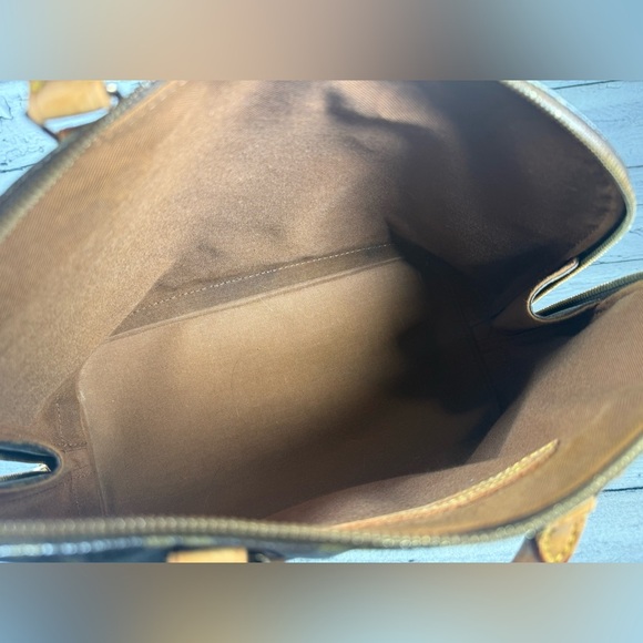 Louis Vuitton Alma Brown Monogram Canvas Leather Handbag - Picture 14 of 16